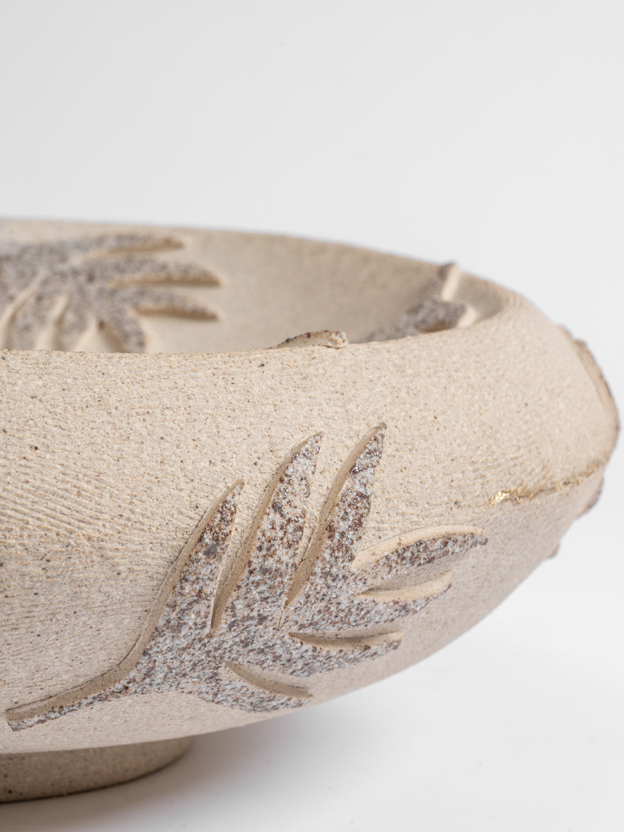 Sandleaf Hollow Centerpiece