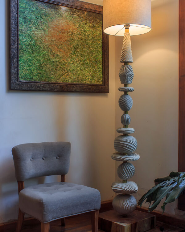 Sahara Totem Lamp