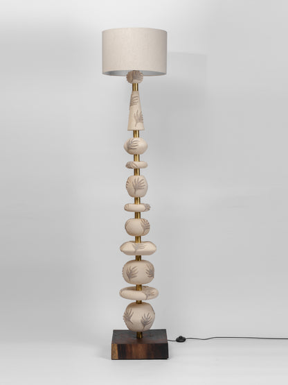 Sandleaf Totem Lamp